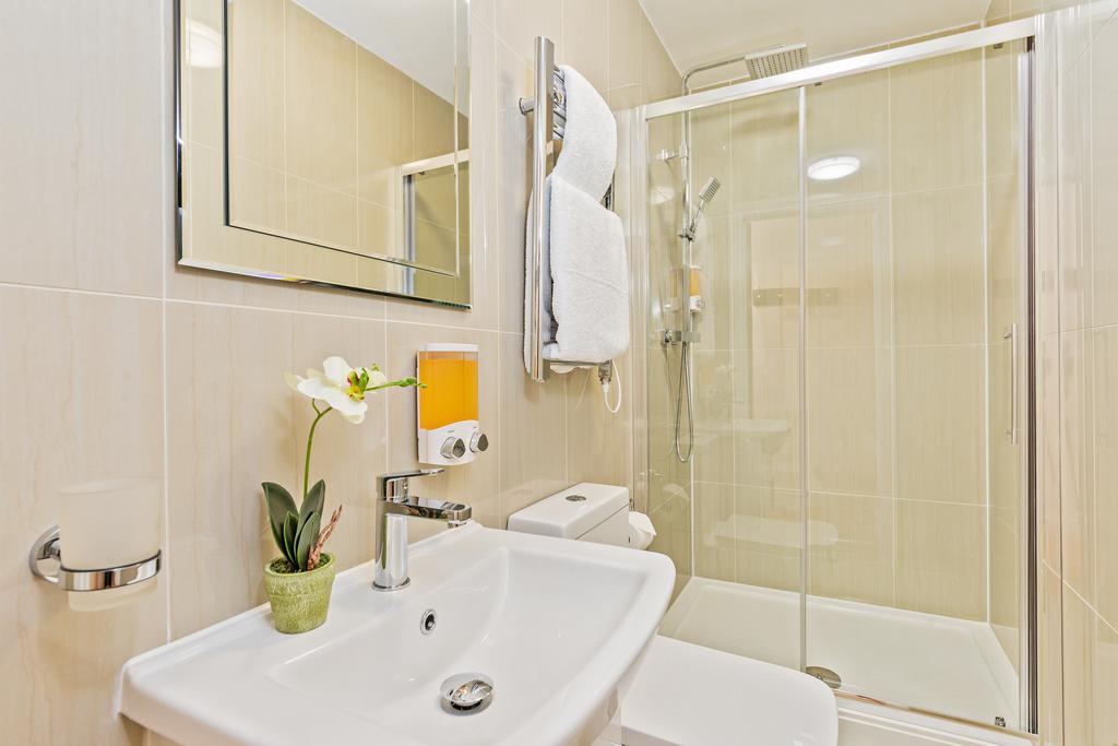 Metro Service Apartments Bedford Luaran gambar