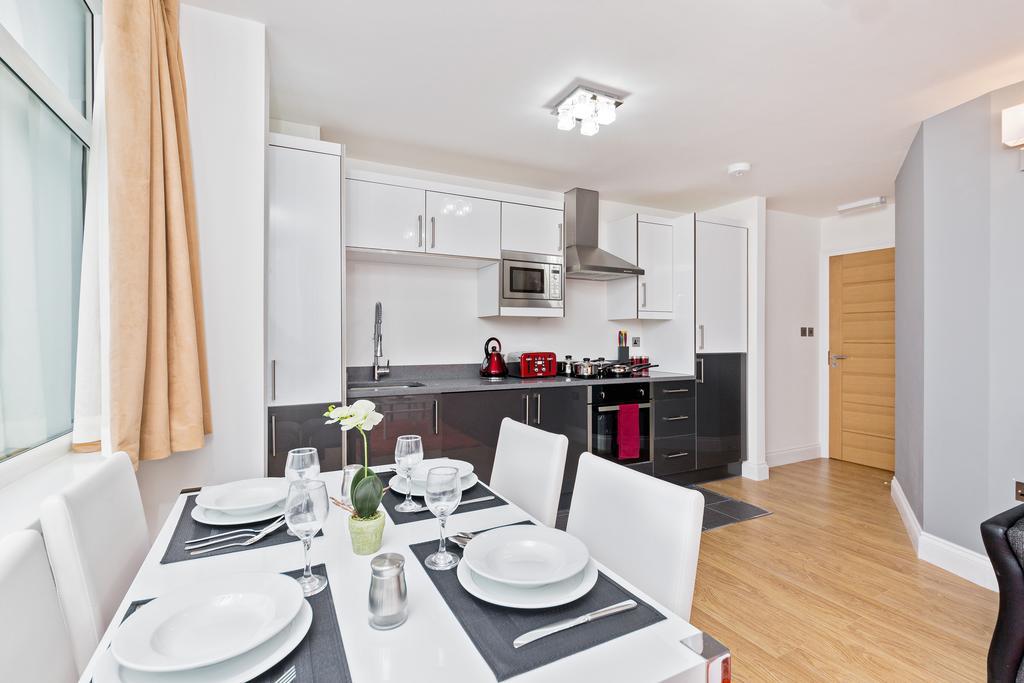 Metro Service Apartments Bedford Luaran gambar